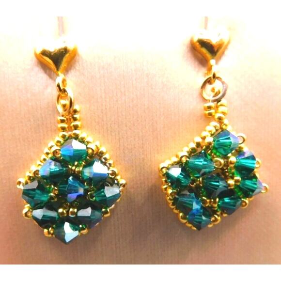 Artisan Pierced Green Earrings AB Like Coated Beads Dangle Style Gold Tone - Picture 1 of 7